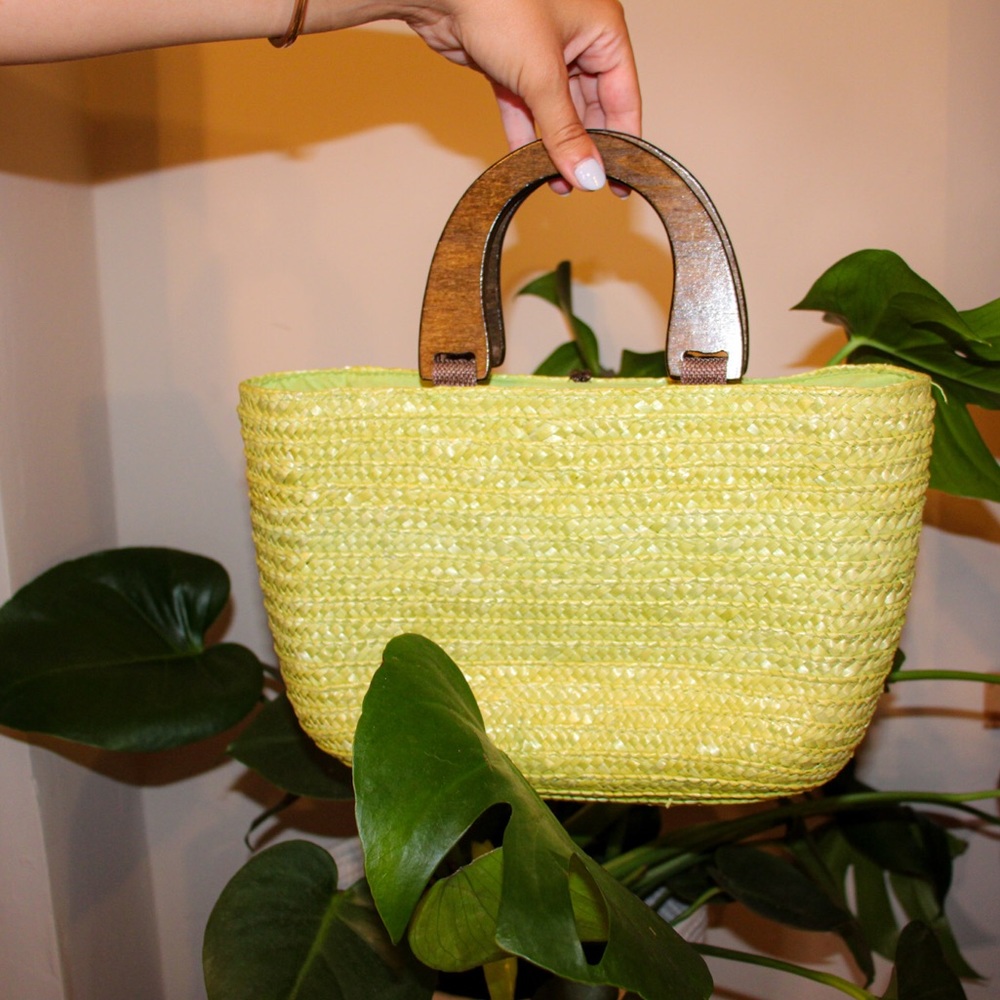 Vintage wicker handbag